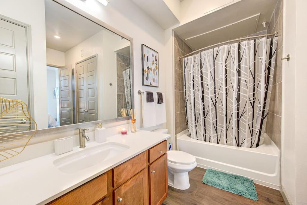 Trendy Downtown 1Bd/Freeparking/Wi-Fi/Pool Apartamento Houston Exterior foto