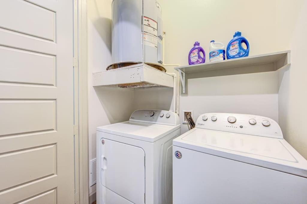 Trendy Downtown 1Bd/Freeparking/Wi-Fi/Pool Apartamento Houston Exterior foto