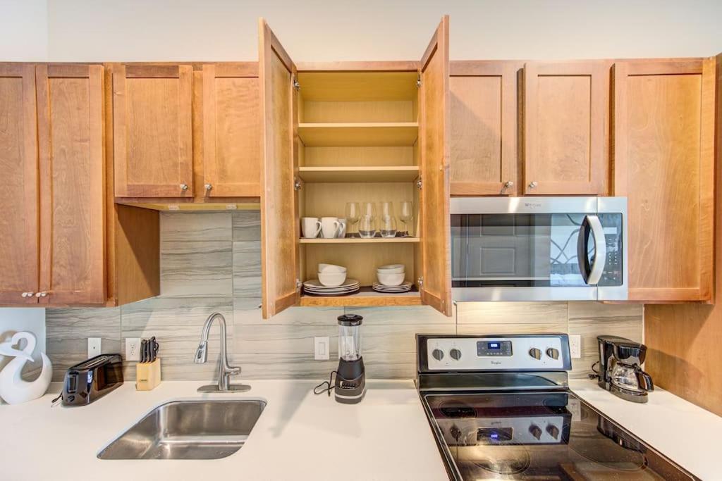 Trendy Downtown 1Bd/Freeparking/Wi-Fi/Pool Apartamento Houston Exterior foto