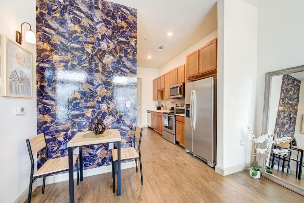 Trendy Downtown 1Bd/Freeparking/Wi-Fi/Pool Apartamento Houston Exterior foto
